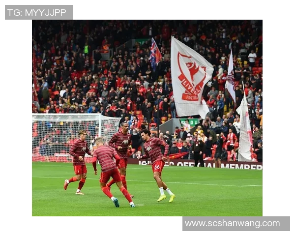 2010年曼联与利物浦激战全场精彩回顾与赛况分析