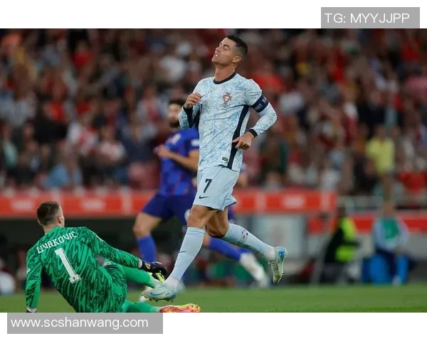 C罗在曼联的进球传奇回顾与数据分析 C罗在曼联的进球传奇回顾与数据分析