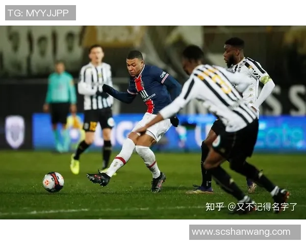 巴黎圣日耳曼对阵曼联精彩直播全程回顾与赛后分析