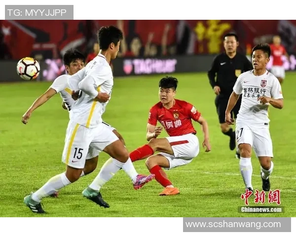 广州恒大与亚泰精彩对决直播回顾及赛后分析全景报道