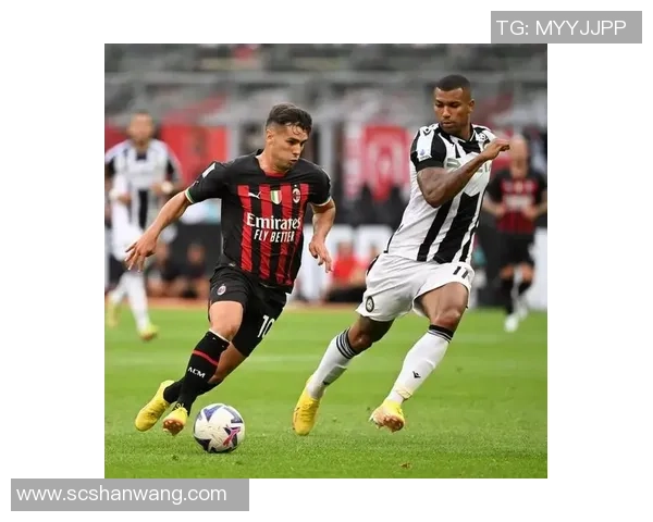 意甲焦点战费拉拉主场迎战都灵球队全力争胜展现实力